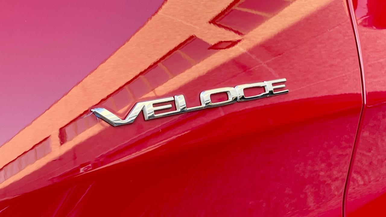 ALFA ROMEO GIULIA 2.2 Q4 VELOCE TURBODIESEL 210CV - SEDILI ELETTRICI IN PELLE RISCALDABILI, VOLANTE RISCALDATO, FULL LED