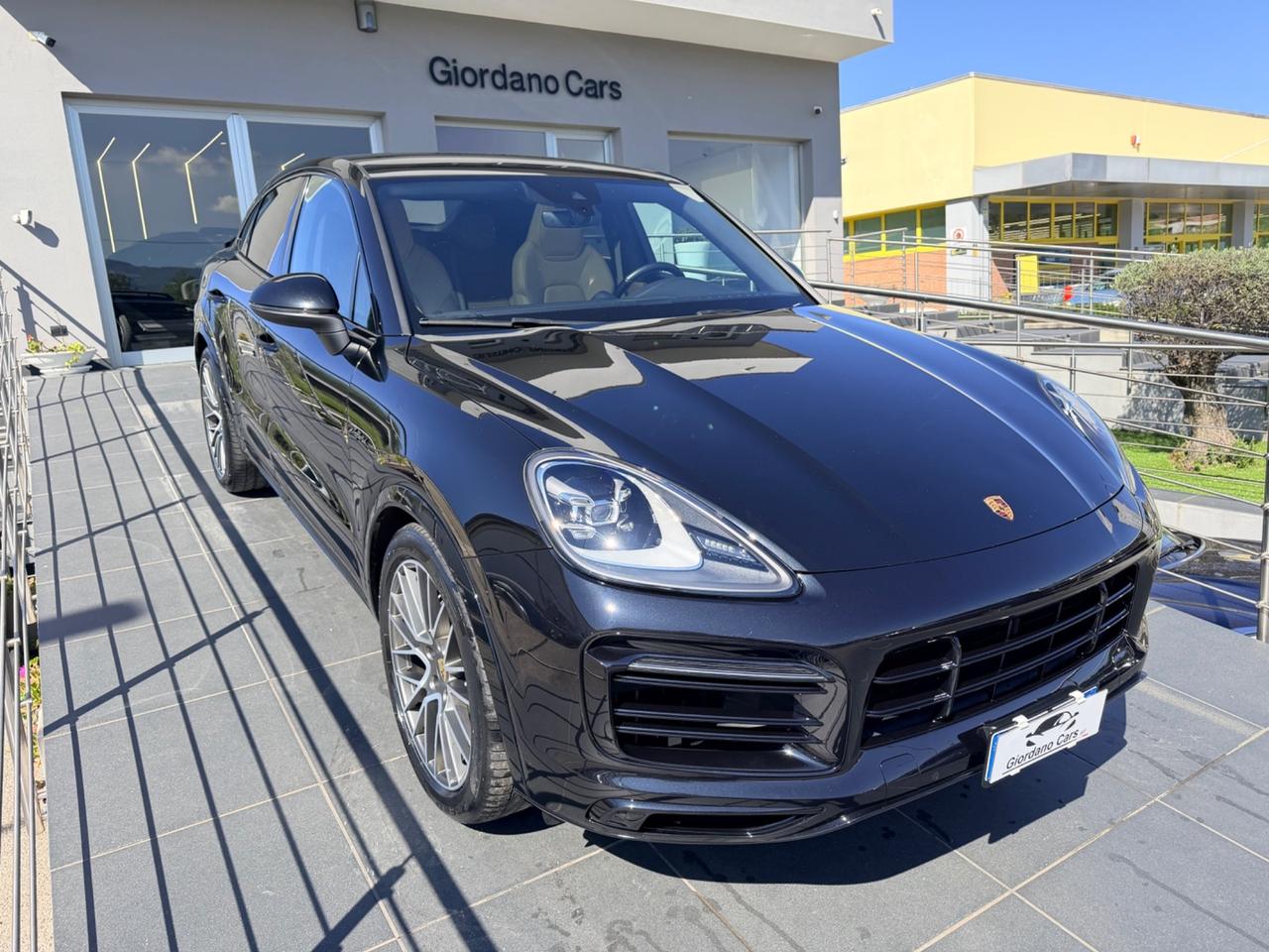Porsche Cayenne Coupé 3.0 V6 E-Hybrid Platinum Edition