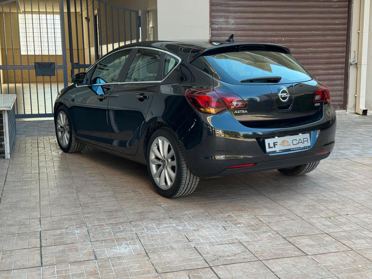 Opel Astra 1.7 CDTI 125 cv 5 porte Cosmo