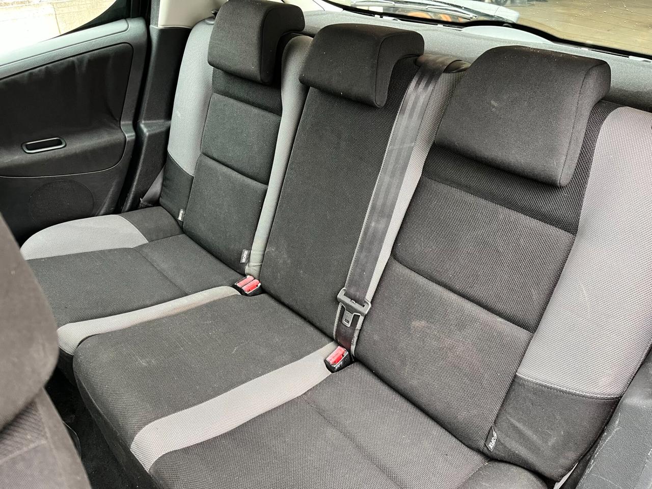 Peugeot 207 1.4 8V 75CV 5p. ONE Line