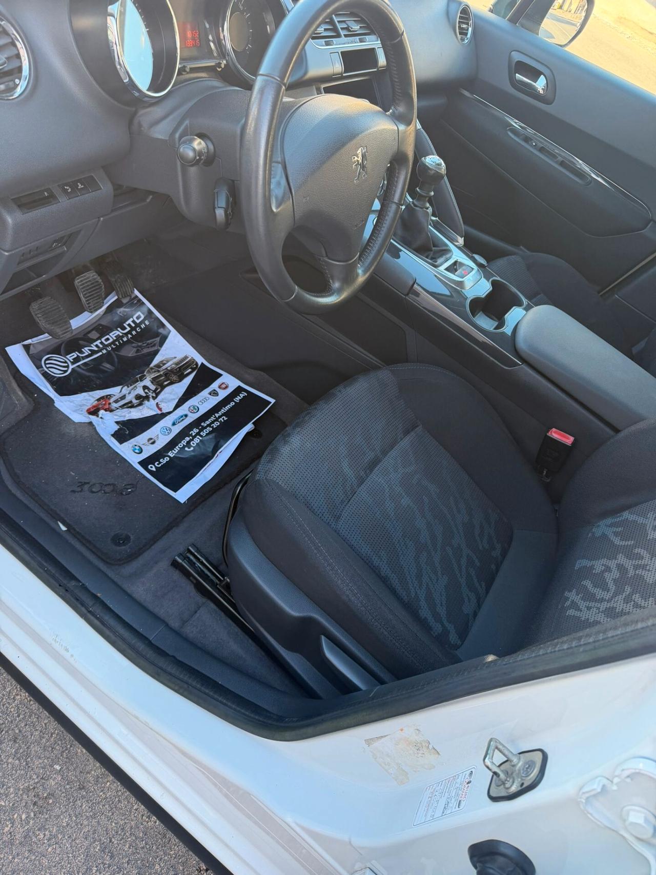 Peugeot 3008 1.6 HDi 112CV Business