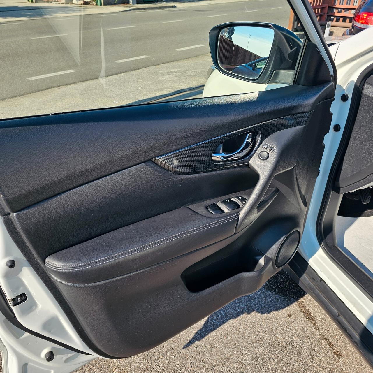 Nissan X-Trail 1.6 dCi 2WD Tekna