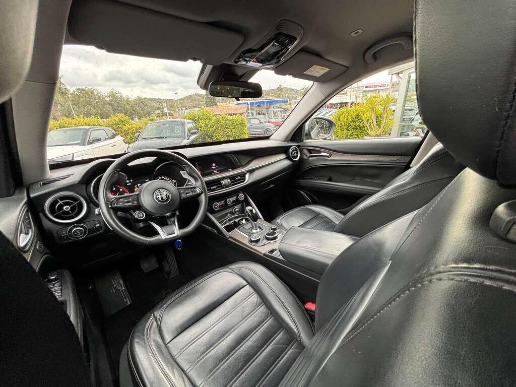 Alfa Romeo Stelvio 2.2 Turbodiesel 210 CV AT8 Q4 2017 / KM 185.000 Tua a solo 148 Euro al mese
