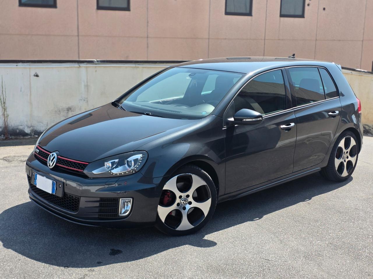 Volkswagen Golf 2.0 TSI 5p. GTI