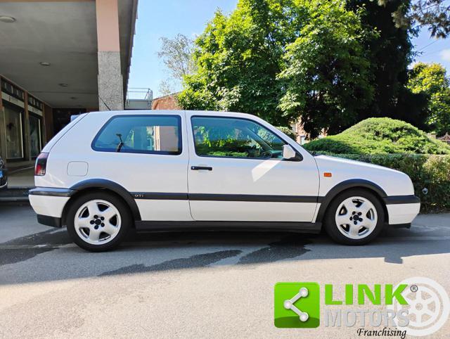 VOLKSWAGEN Golf 2.0 16V cat 3p GTI