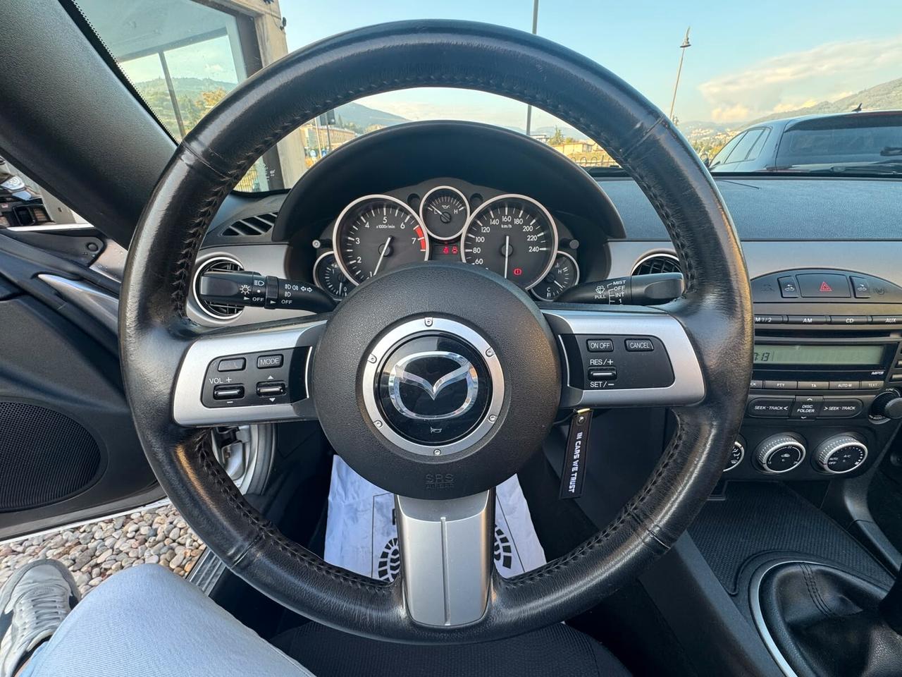 Mazda MX-5 ROADSTER 1.8 - HARD TOP