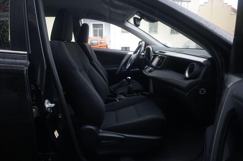 Toyota RAV4 Toyota RAV4 2.0 D-4D 2WD Style Unicoproprietario