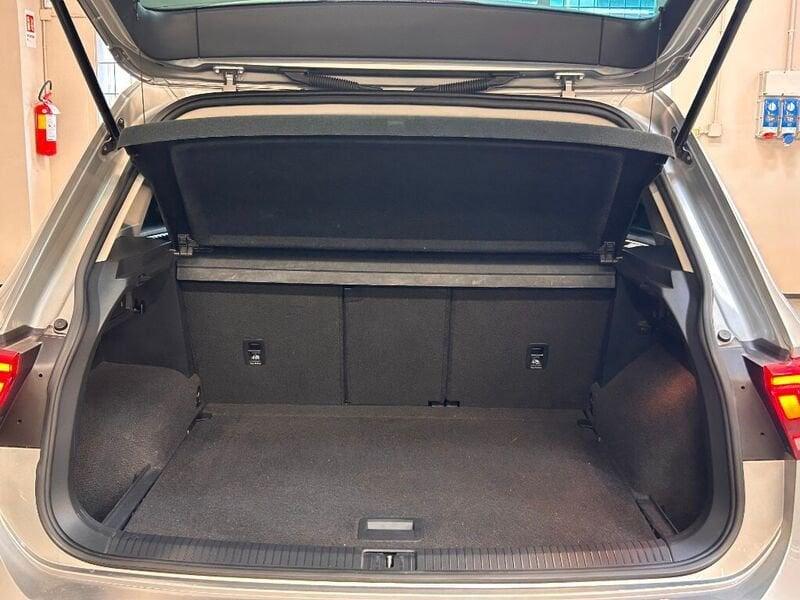 Volkswagen Tiguan 2.0 TDI SCR DSG 4MOTION Business BMT