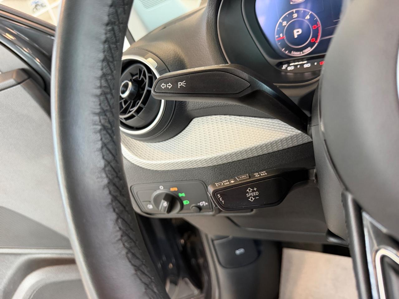 Audi Q2 30 TDI S tronic Admired