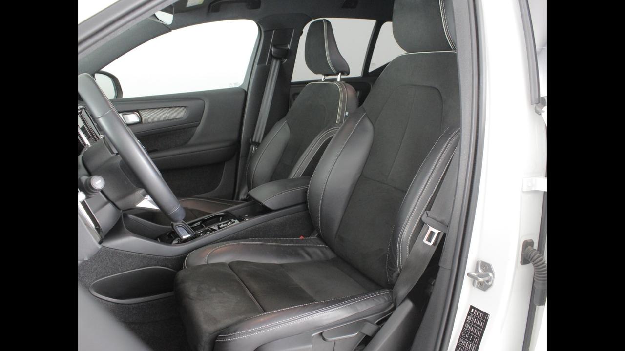VOLVO XC40 - XC40 1.5 t5 phev R-design auto my21