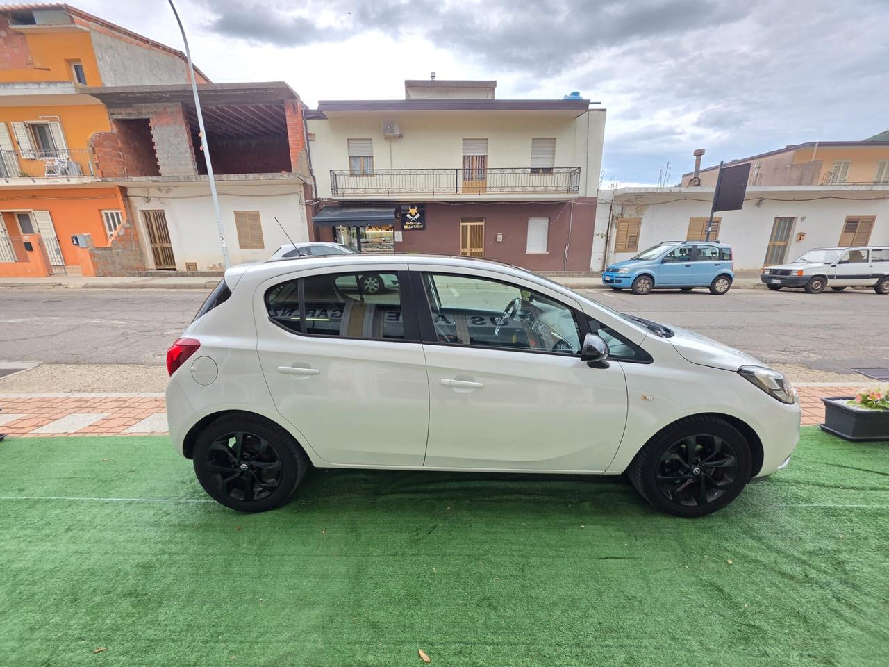Opel Corsa 1.2 5 porte b-Color