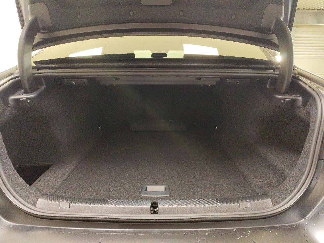 BMW Serie 5 i5 M60 xDrive Berlina MSport Pro