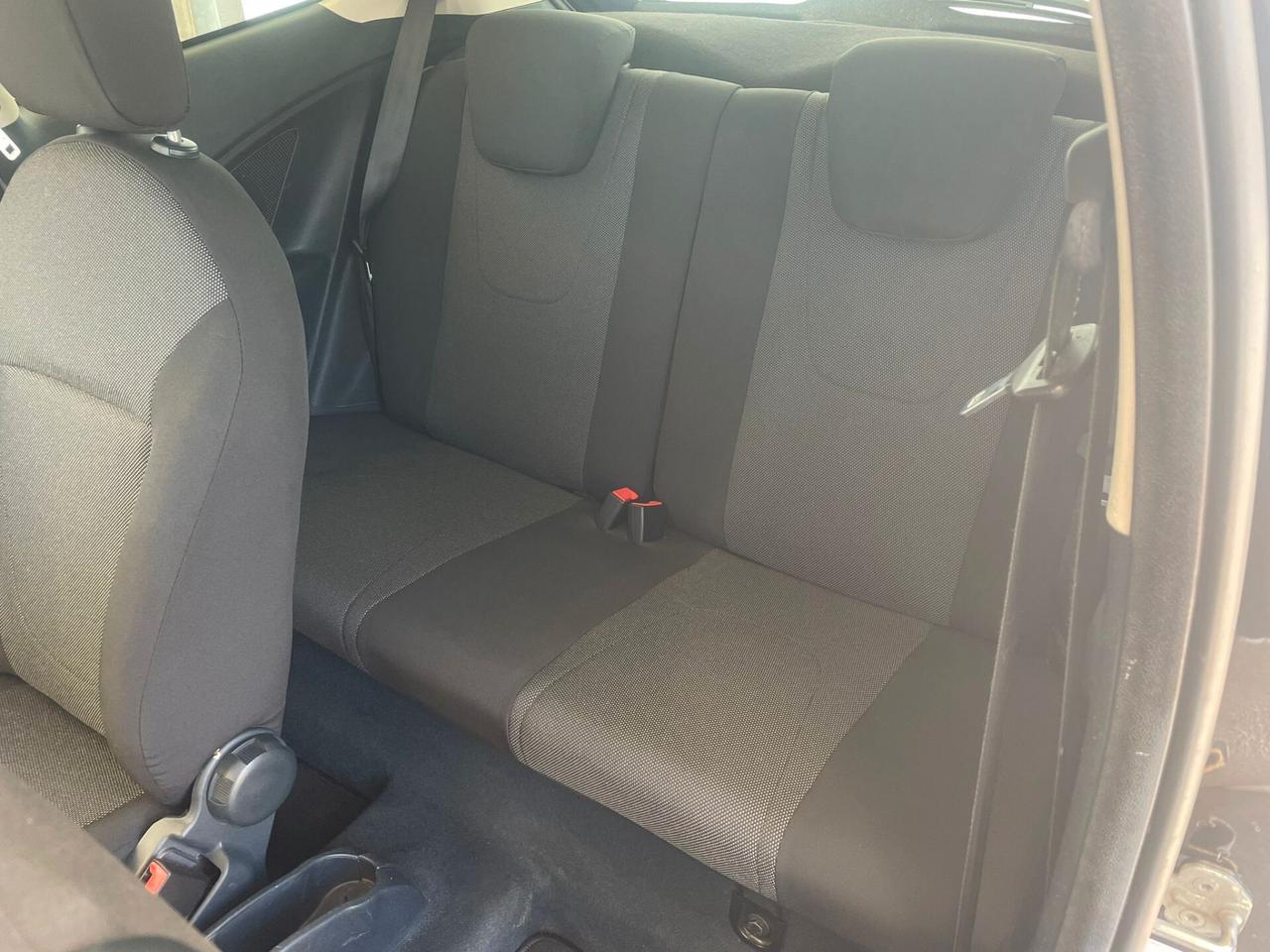 Ford Ka 1.2 8V 69CV Titanium