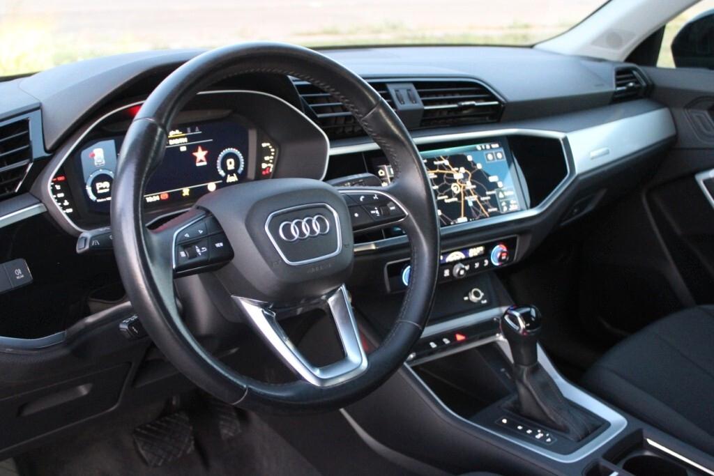 AUDI Q3 2.0 TDI 150 CV s-tronic *LED *Luci Ambiente