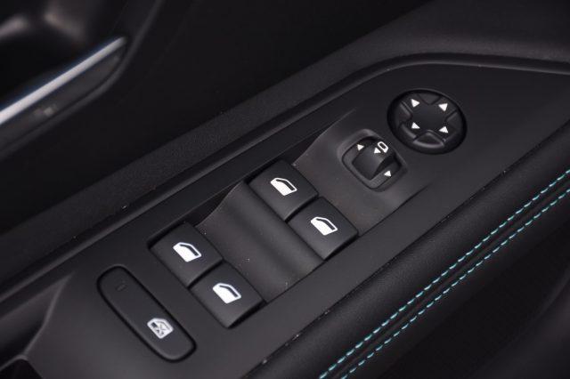 PEUGEOT 3008 BlueHDi 130 S&S EAT8 Allure **SOLO 3000KM!!!**