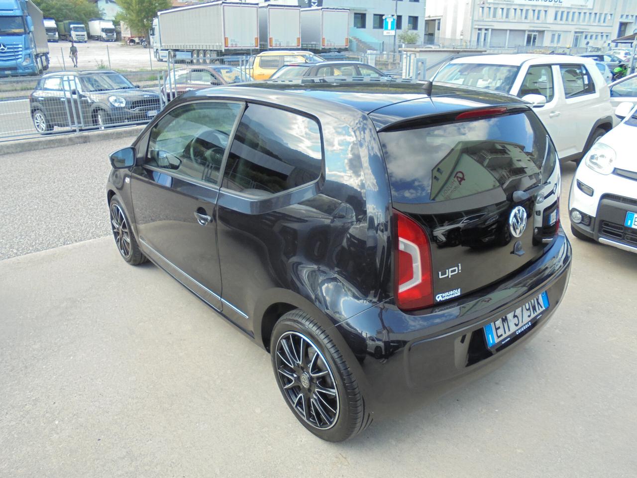 Volkswagen up! 1.0 75 CV 3p. high