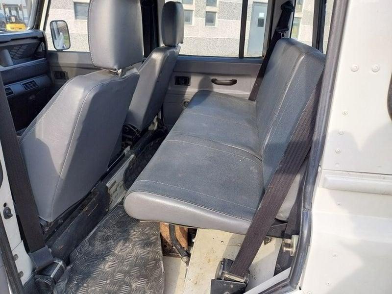 Land Rover Defender V 1990 110/130 110 2.5 crew cab td5 122 cv