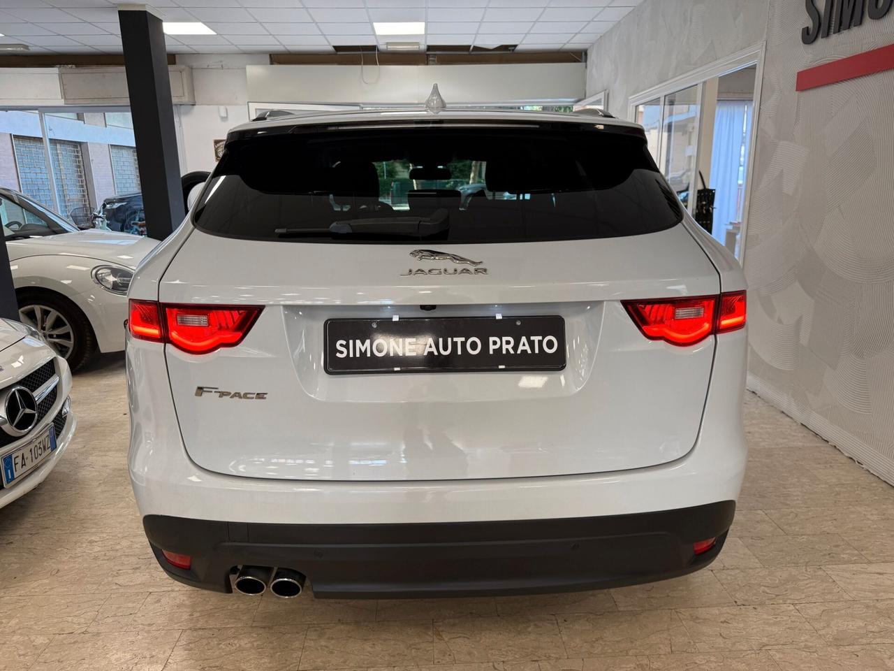 Jaguar F-Pace 2.0 D 180 CV AWD Portfolio