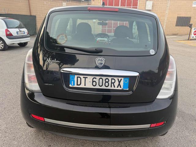 LANCIA Ypsilon 1.2 Versus senza nessun lavoro da fare