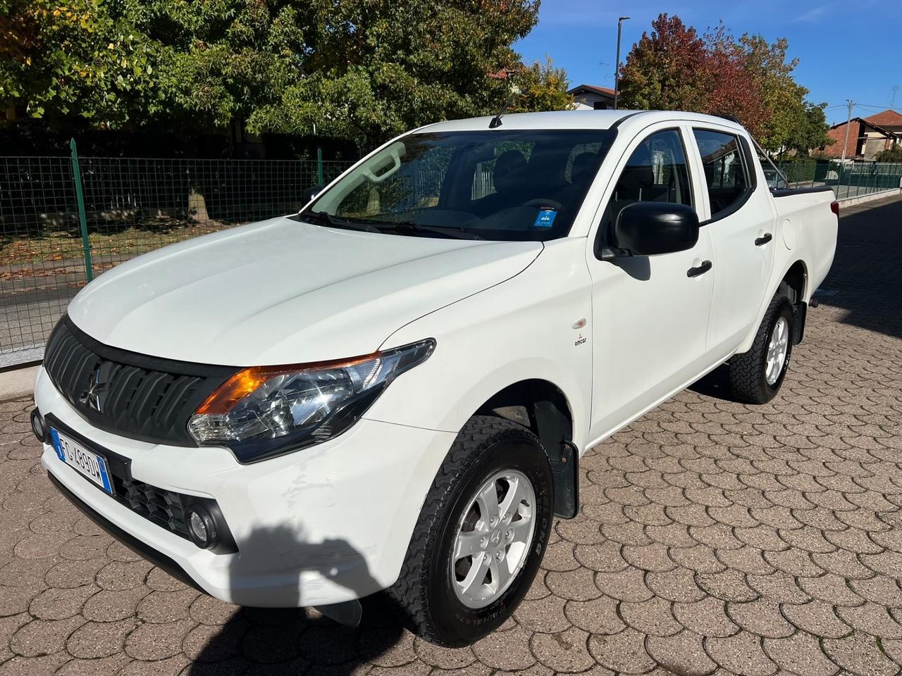 Mitsubishi L200 2.4 DI-D/154CV Double Cab Intense