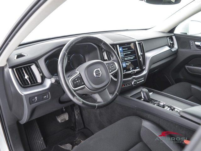 VOLVO XC60 B4 (d) AWD Geartronic Business Plus