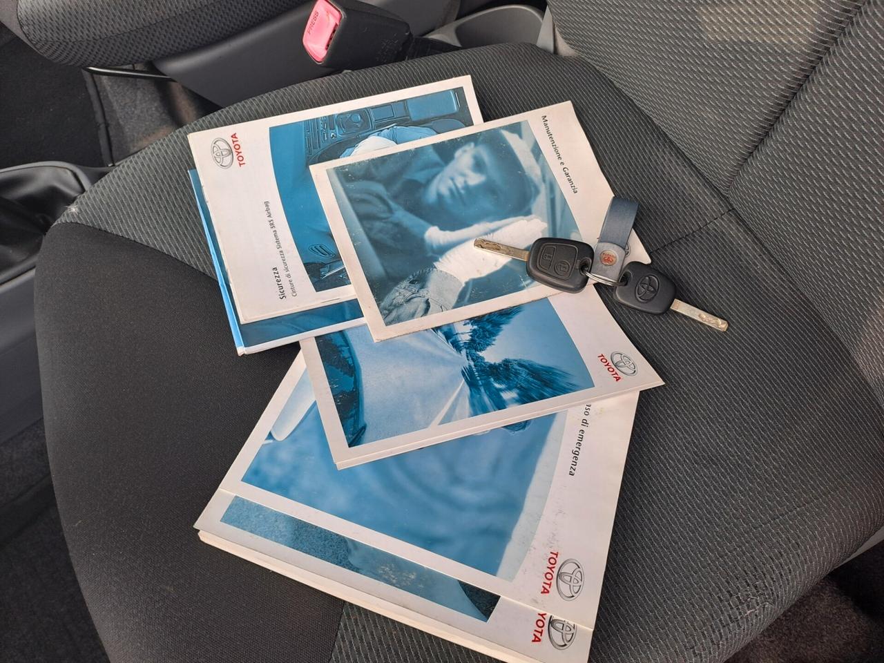 Toyota Aygo 1.0 12V VVT-i 5 porte Sol