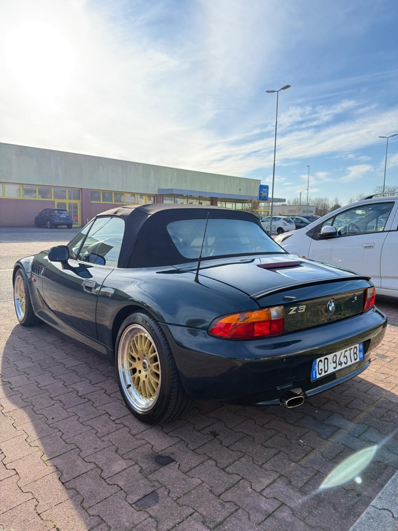 Bmw 318 z3 anno 1996 km 220.000 auto perfetta