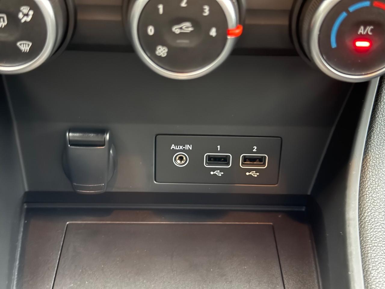 Renault Captur -28.000KM - Neopatentati