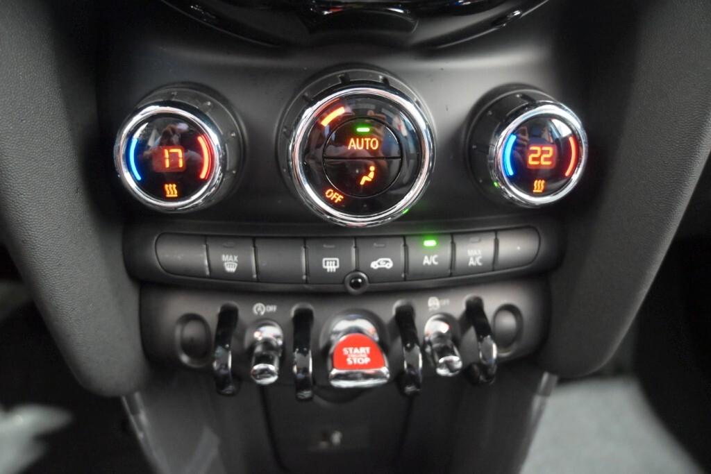 MINI ONE 1.5 102CV 6M. 5PORTE BUSINESS ( FARI LED - CRUISE - NAVI - CARPLAY - SENSORI POST. )