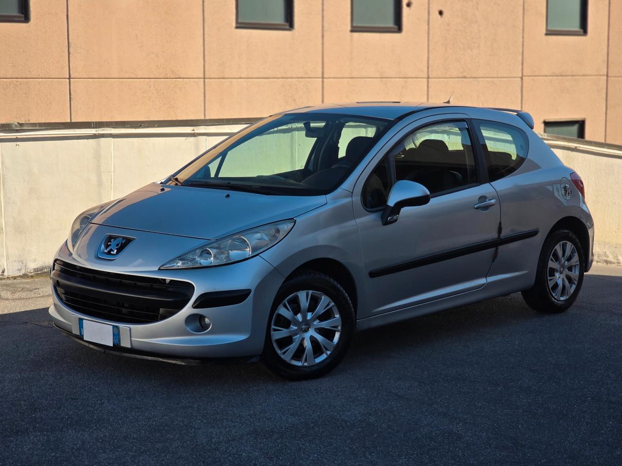 Peugeot 207 1.4 HDi 70CV 3p. ONE Line