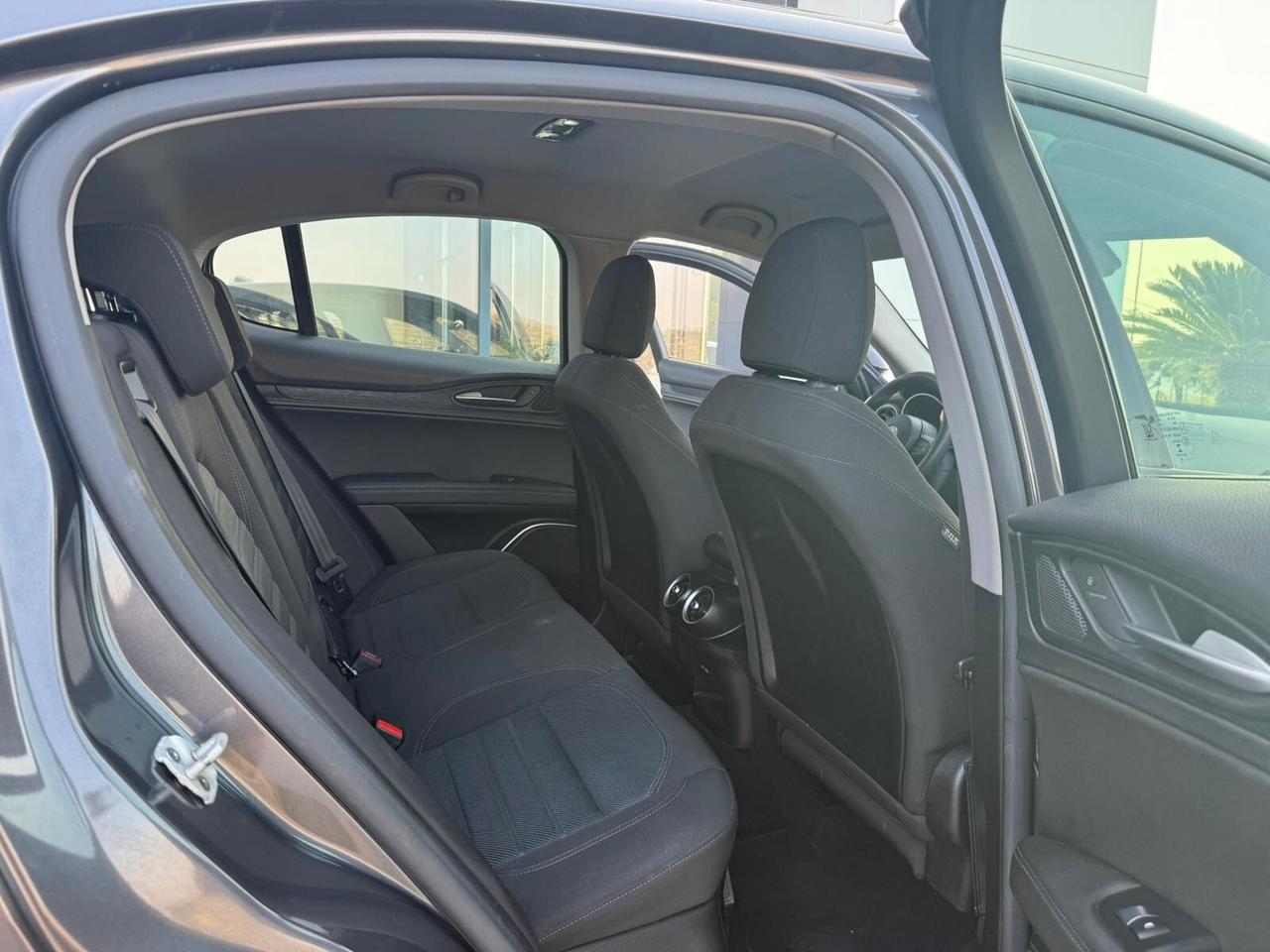 Alfa Romeo Stelvio 2.2 Turbodiesel 190 CV AT8 RWD Business