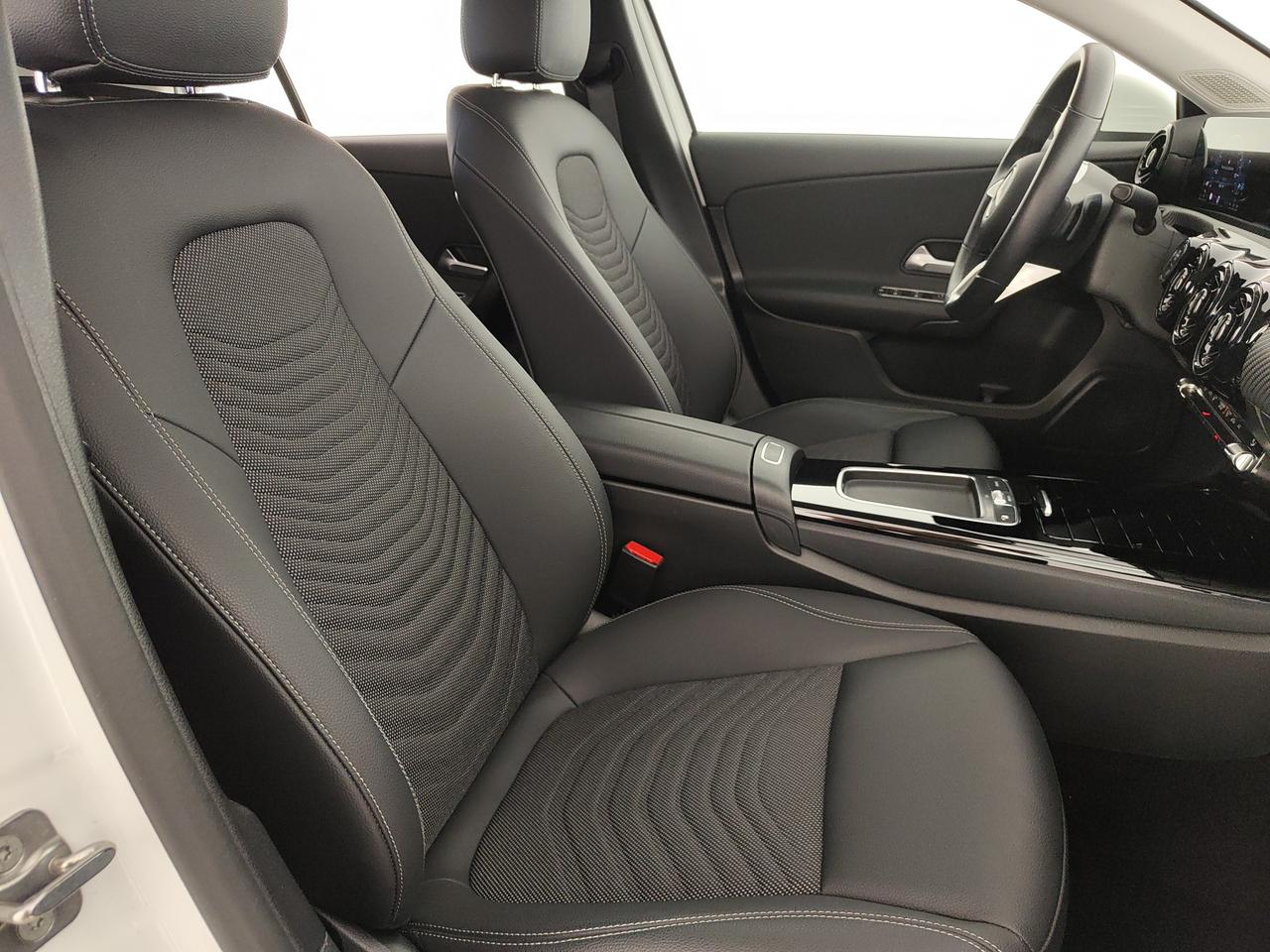 Mercedes-Benz A 180 d Advanced auto