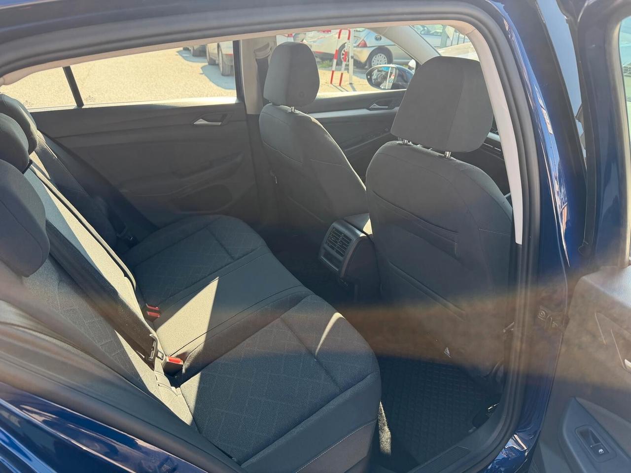 Volkswagen Golf 1.5 TGI DSG Life