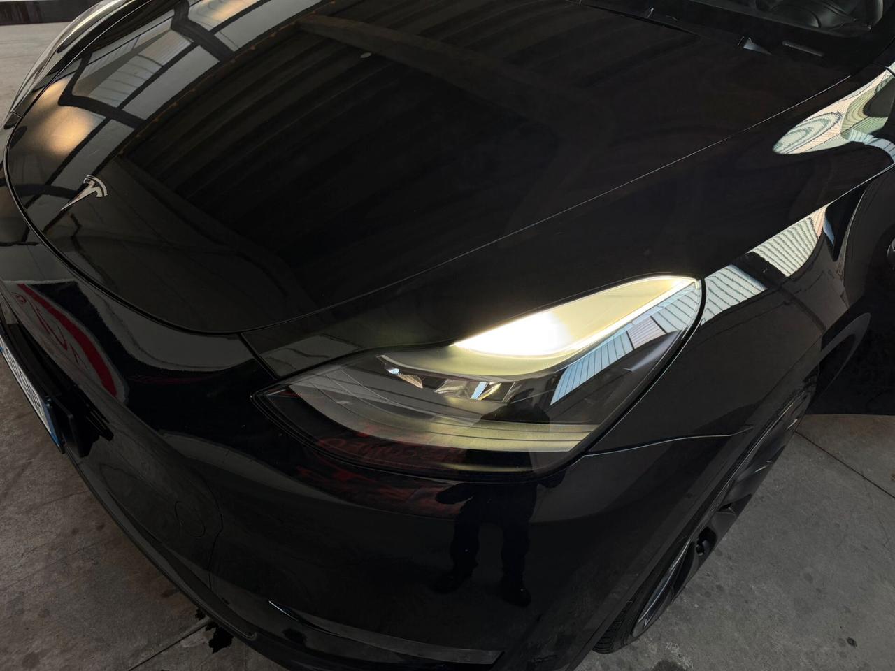 Tesla Model Y Performance AWD