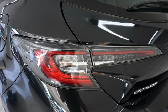 TOYOTA Corolla 1.8 Hybrid Business
