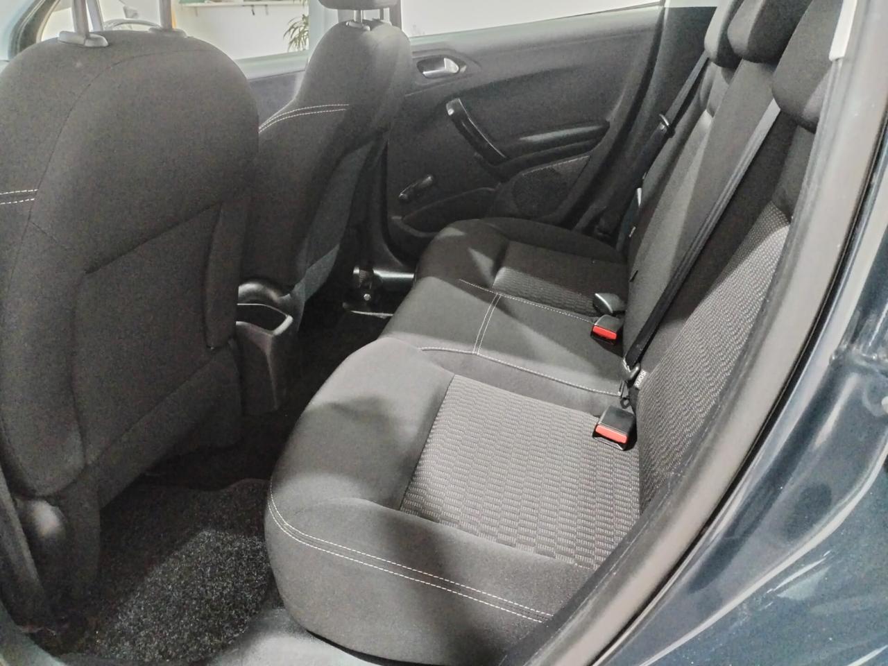 Peugeot 208 BlueHDi 75 S&S 5 porte Active