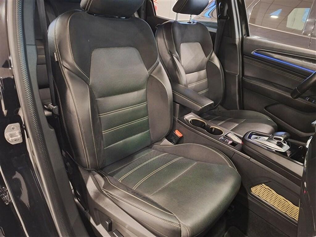 Renault Arkana 1.6 E-TECH Hybrid Engineered Auto