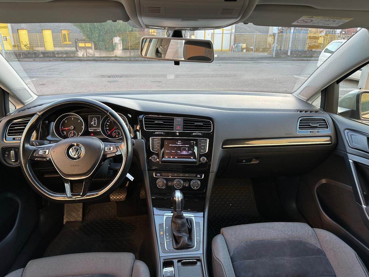 Volkswagen Golf 2.0 TDI DSG 5p. Highline BlueMotion Technology