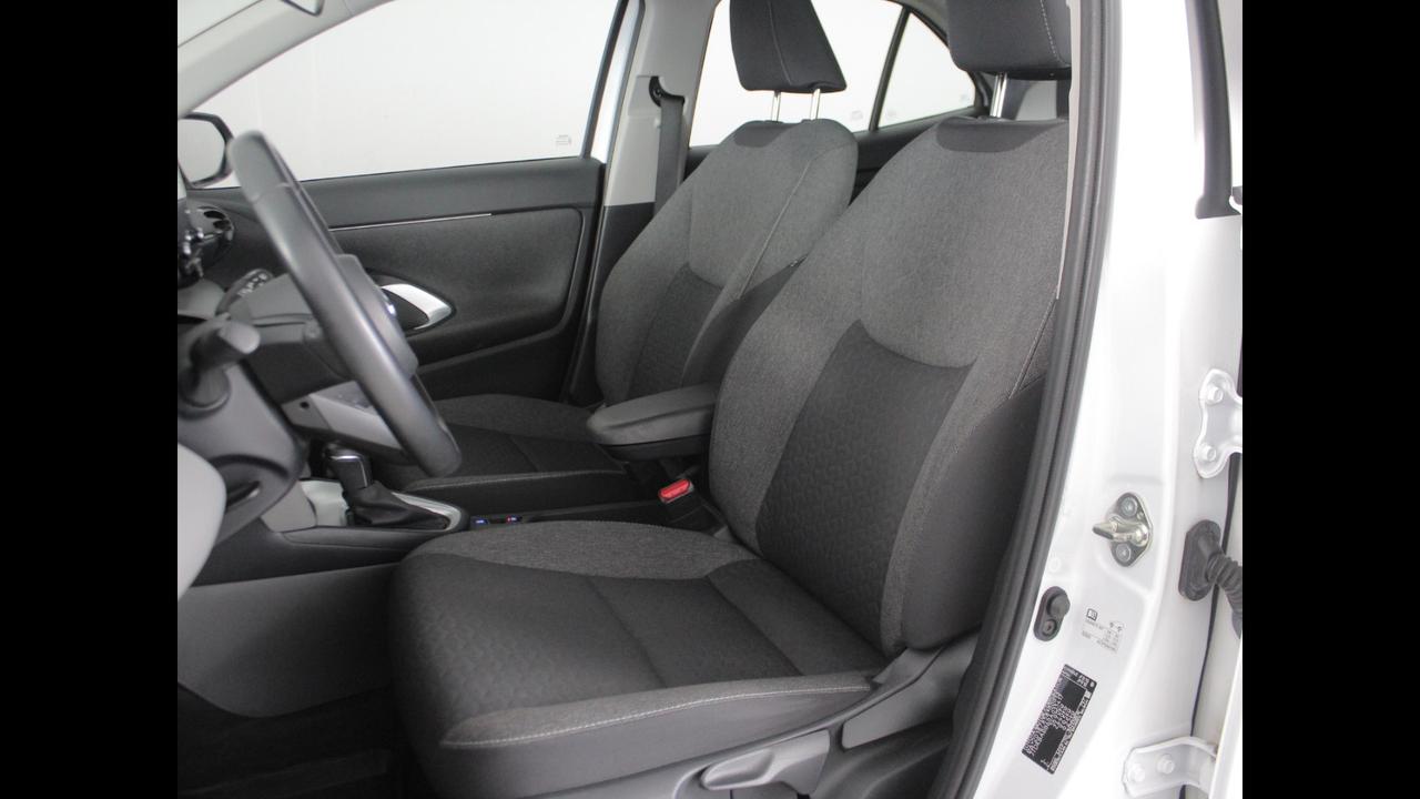 TOYOTA Yaris Cross - Yaris Cross 1.5h Active fwd 116cv e-cvt