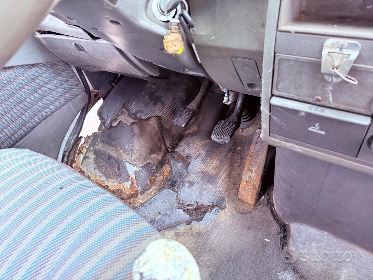 Iveco Daily 2.5 - RIBALTABILE 3 TRILATERALE 7 POST