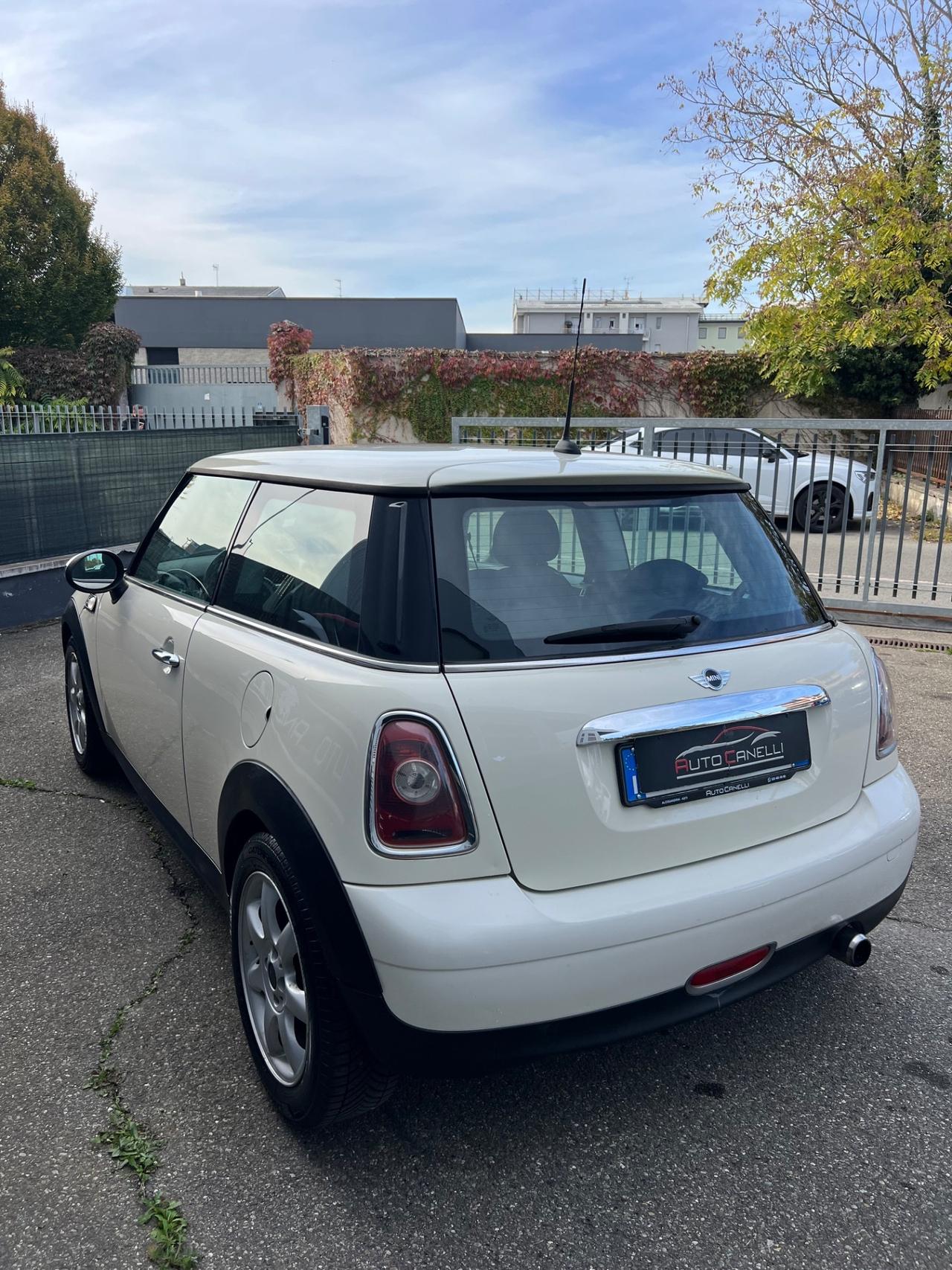 Mini 1.4 16V One Chili