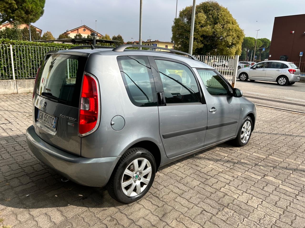 Skoda Roomster 1.6 TDI NEOPATENTATI CR 90CV