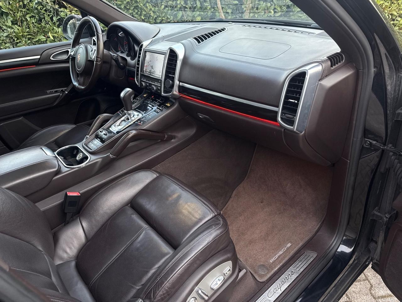 Porsche Cayenne 3.0 V6 TDI 245CV PLATINUM EDITION