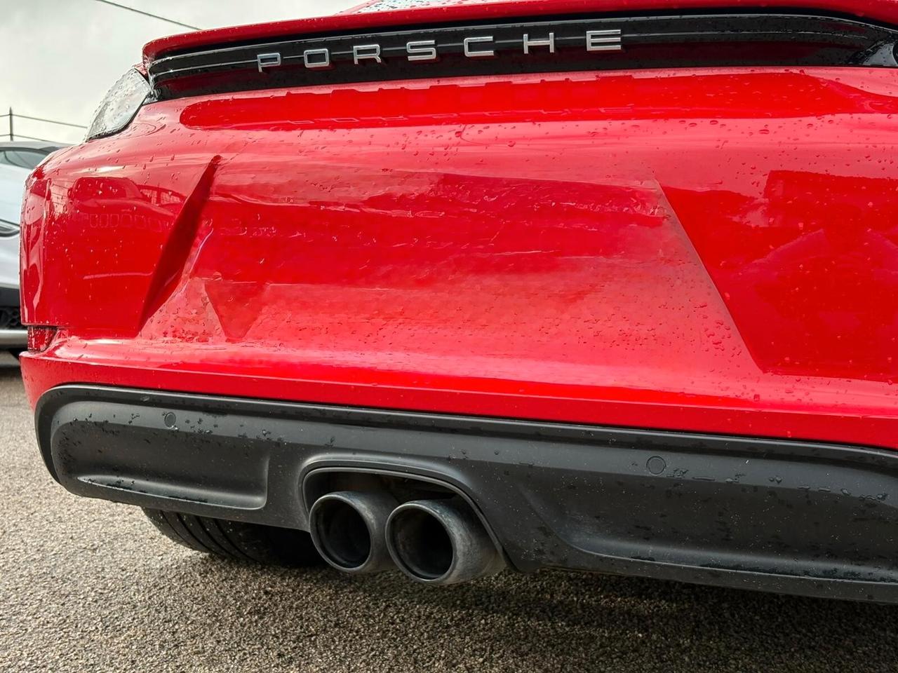 Porsche Cayman 718 2.0 300cv