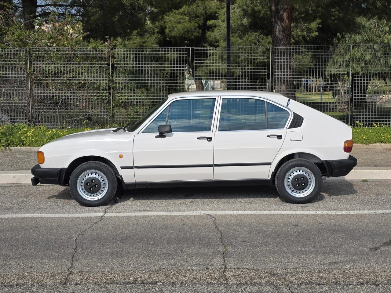 Alfa Romeo Alfasud 1.2 4 porte •Targa Oro•