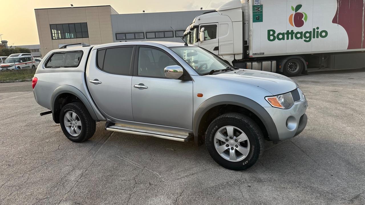 Mitsubishi L200 2.5 DI-D/136CV Double Cab Intense