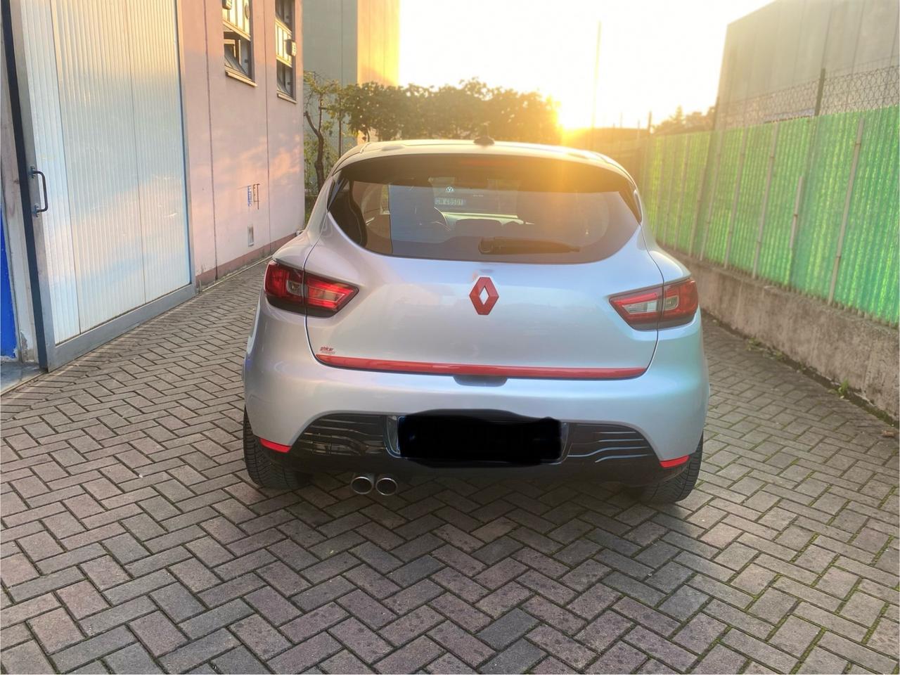 Renault Clio 1.5 dCi 8V 75CV 5 porte sport