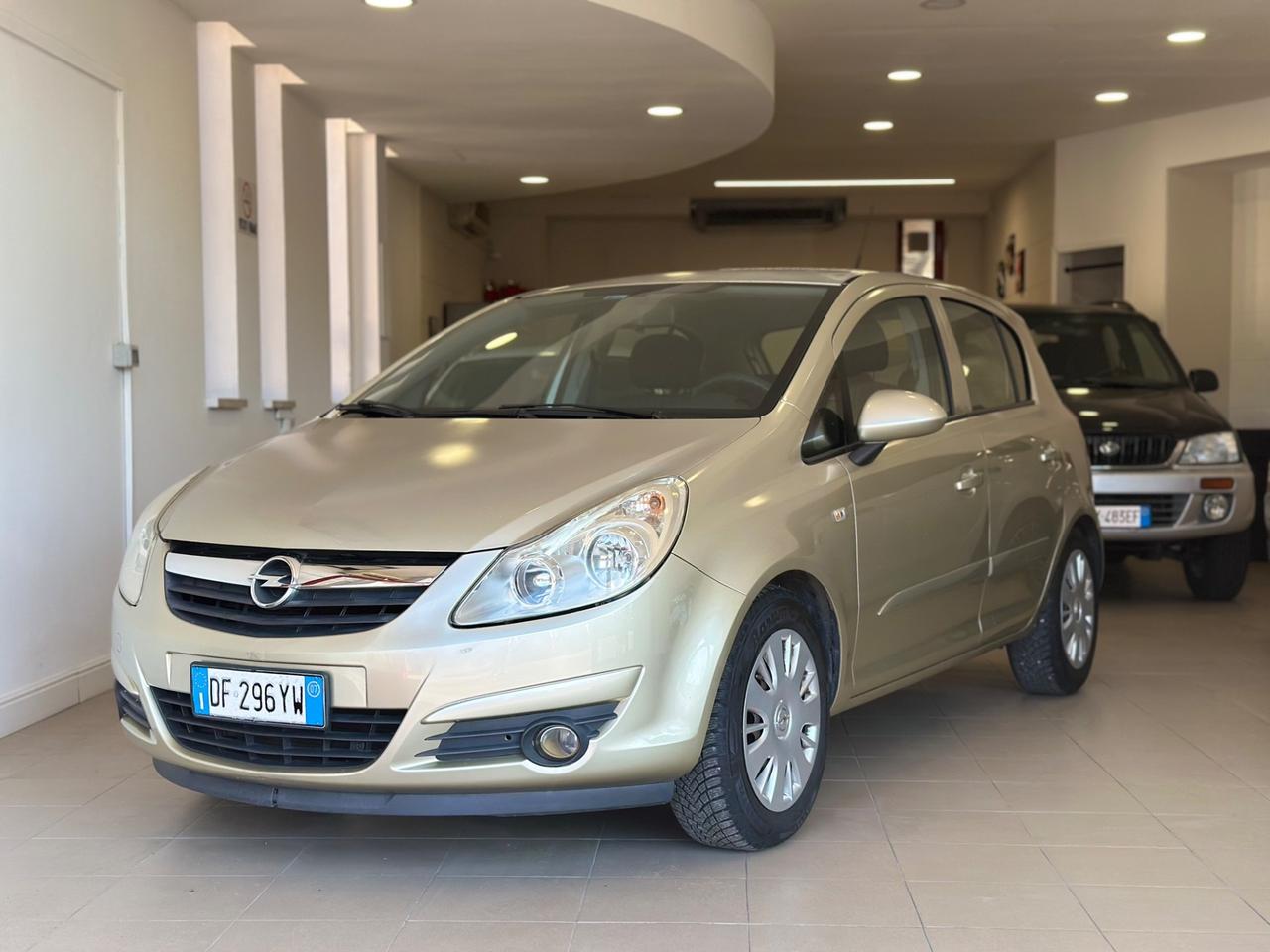 Opel Corsa 1.0 12V 5 porte Enjoy