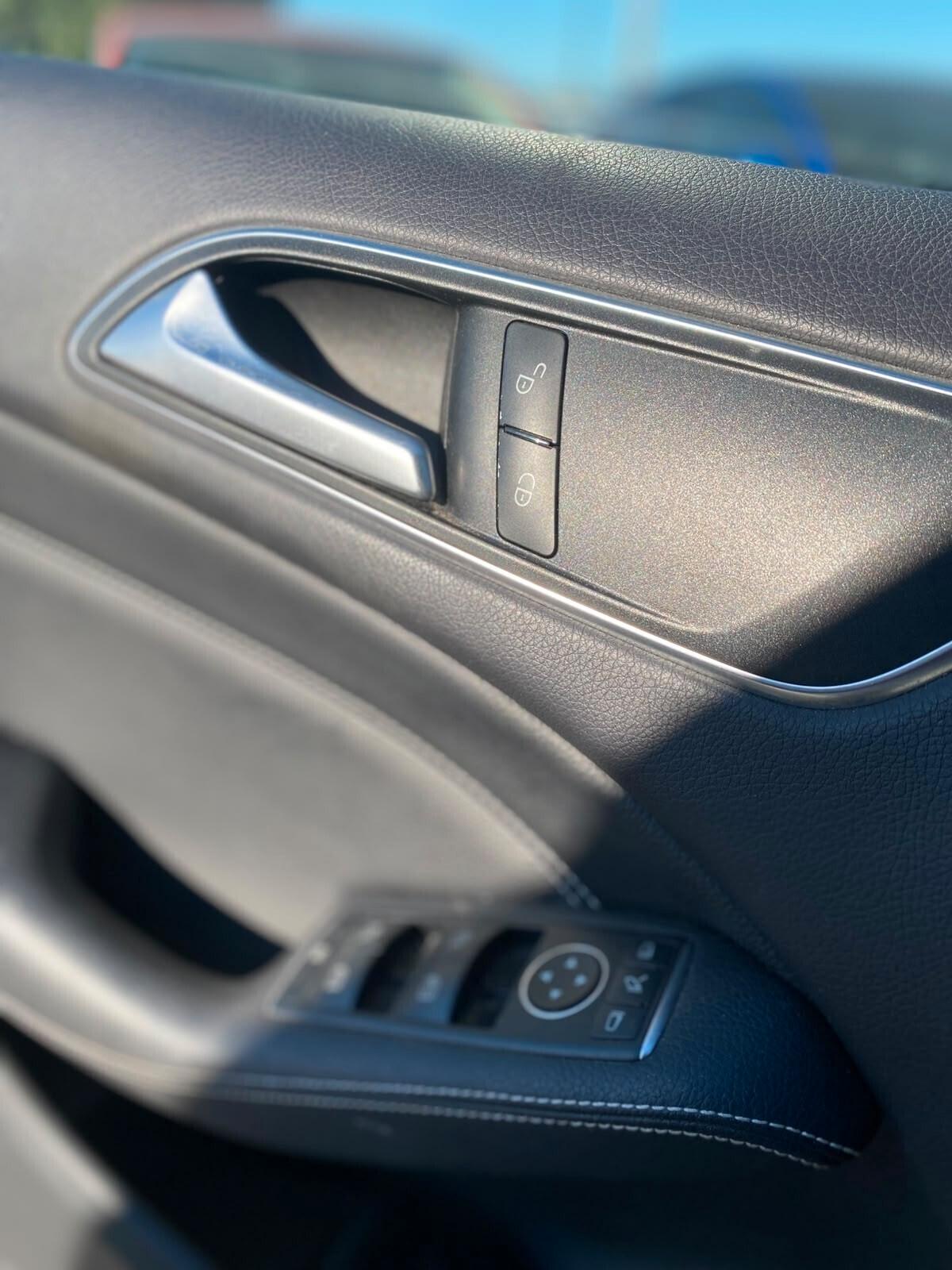 Mercedes-benz B 180 d Premium