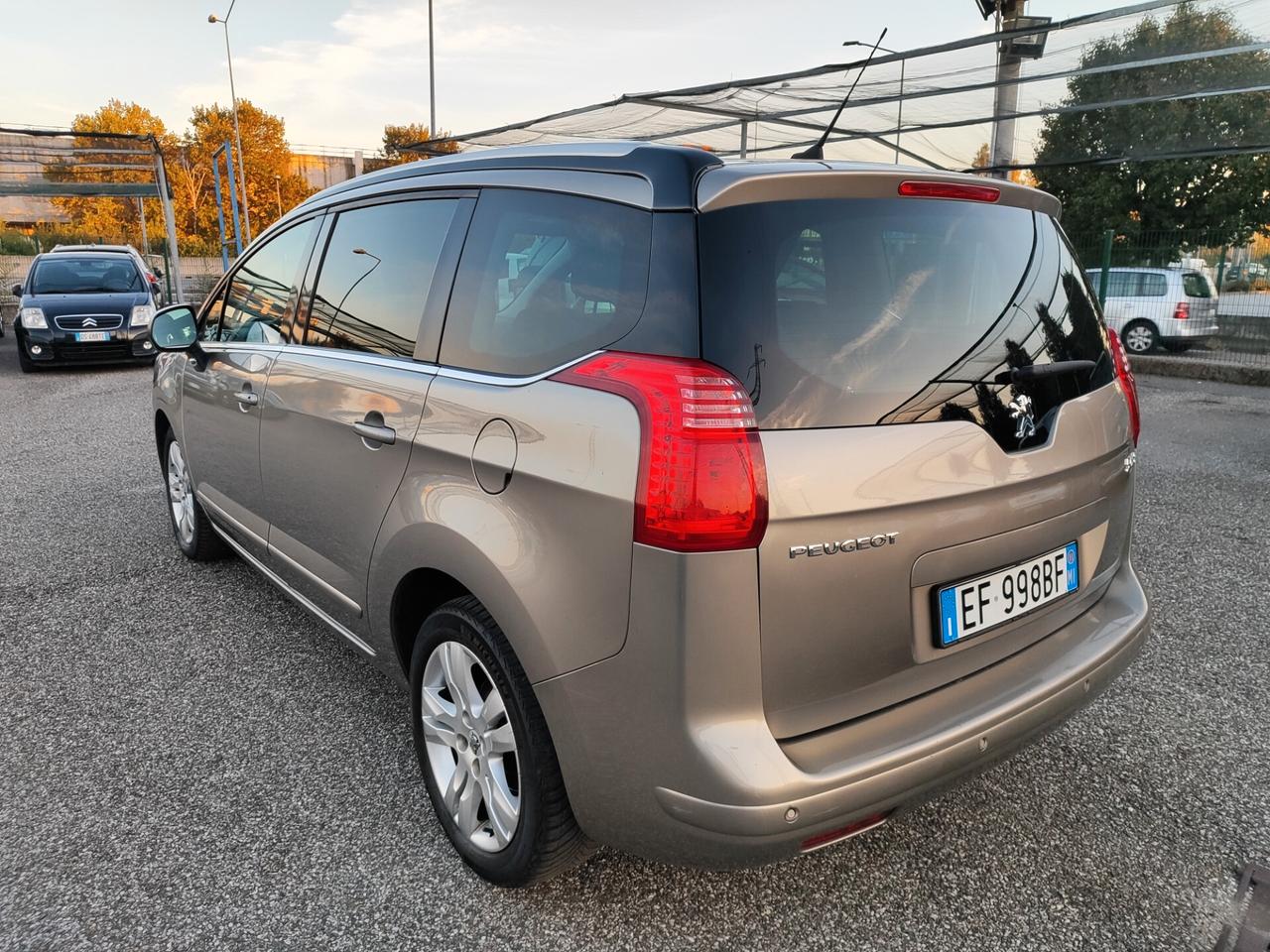 Peugeot 5008 2.0 HDi 150CV Business
